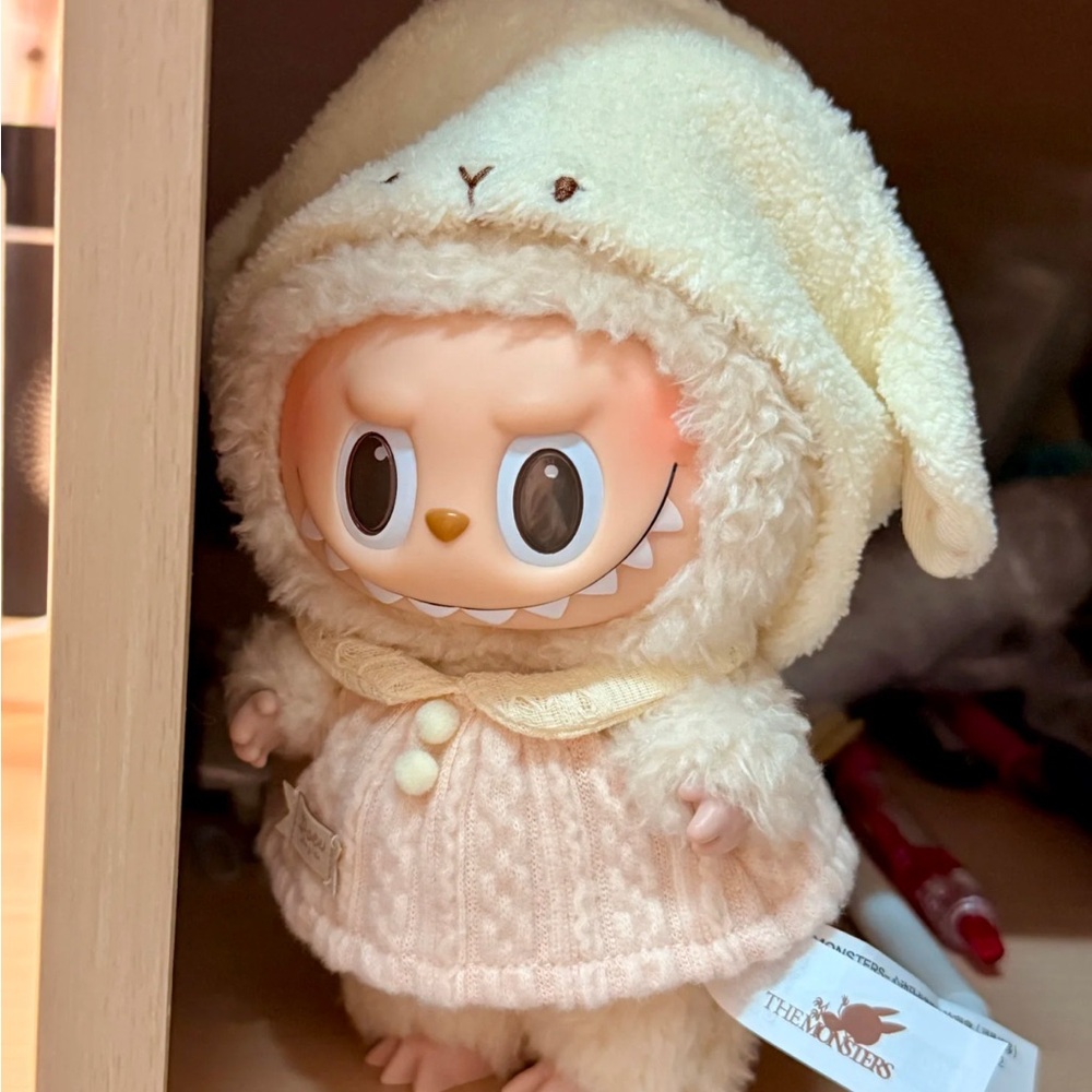 Lamb hat and pink dress set for labubu